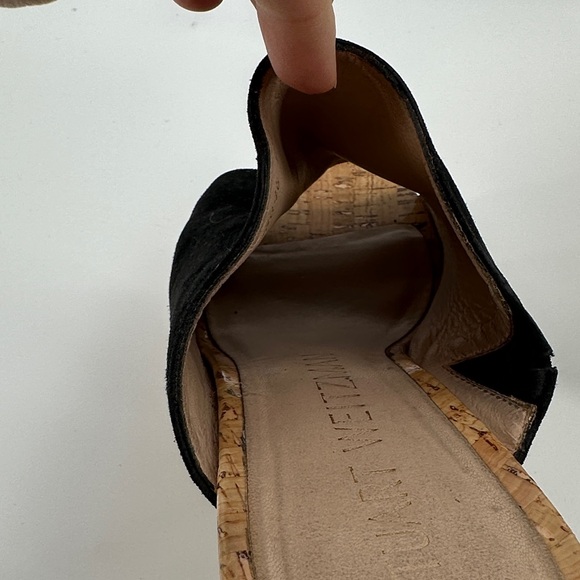 Stuart Weitzman 70s Retro Boho Black Cork Wedge Sandals Causal Chic Sz 10.5 - Picture 11 of 12